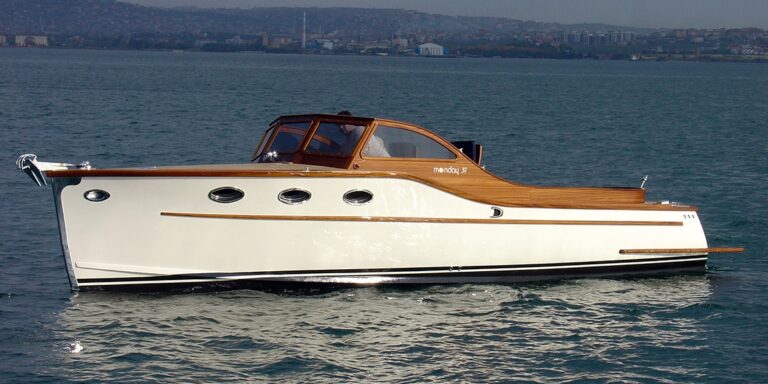 Ecoboat-Moonday-Yachts-31-Bosphorus-33120-Arcachon11
