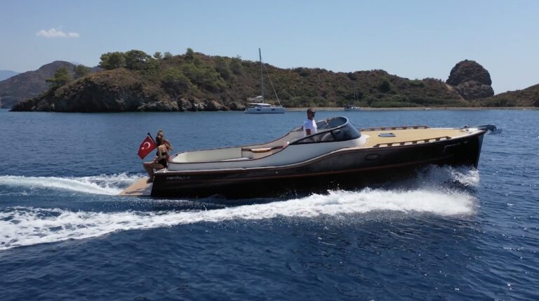 Ecoboat-Moonday-Yachts-31-Bosphorus-33120-Arcachon3