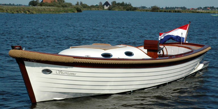Ecoboat-Moonday-Yachts-34-HTR-33120-Arcachon1